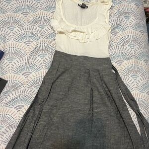 Planet Gold Girls size Large gray and white dress